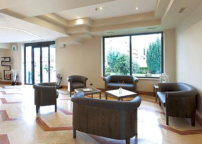Otel Garner Aurelia By Ihg 4*
